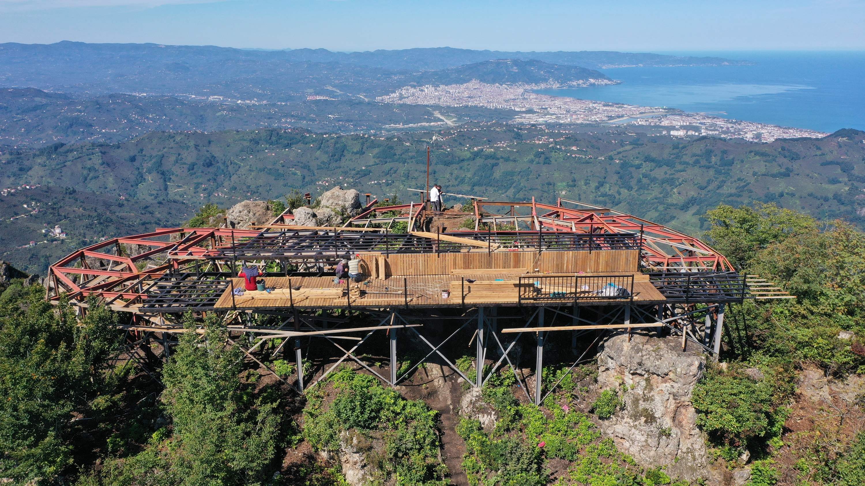 DOYUMSUZ SEYRE SAYILI GÜNLER KALDI